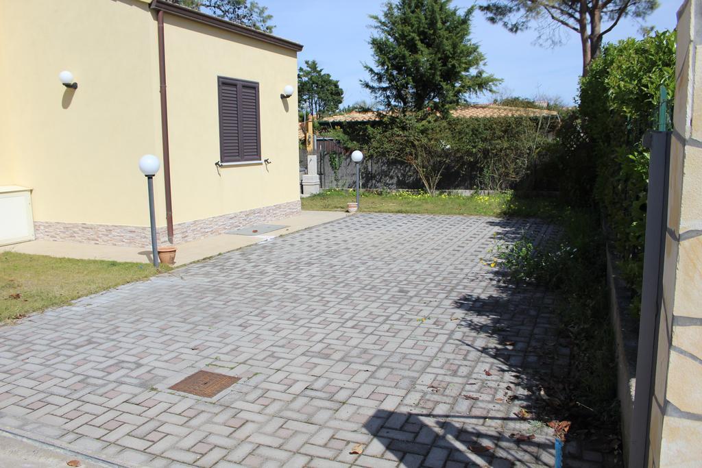 Casa Vacanze Roccella Beach Кампофеличе-ди-Роччелла Экстерьер фото