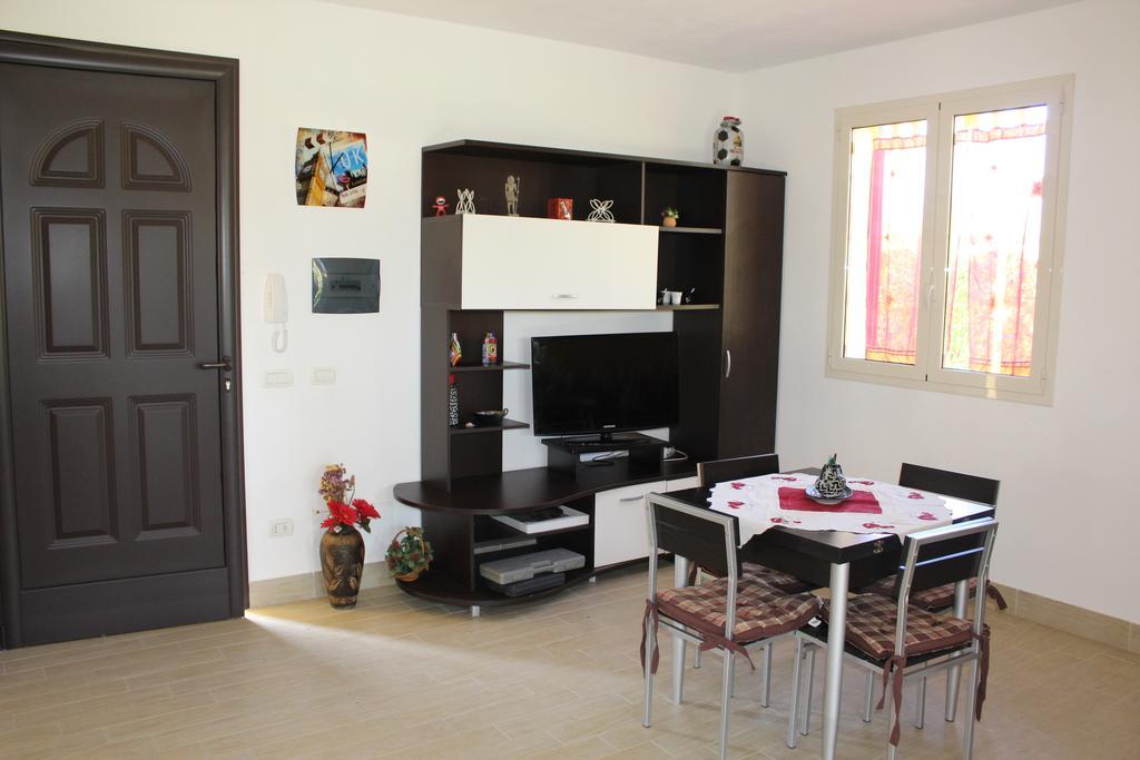 Casa Vacanze Roccella Beach Кампофеличе-ди-Роччелла Экстерьер фото